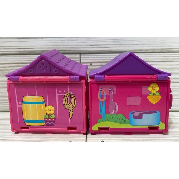 Puppy in my Pocket Dog Houses & Brown Flocked Miniature with Toy in Mouth - Picture 8 of 8